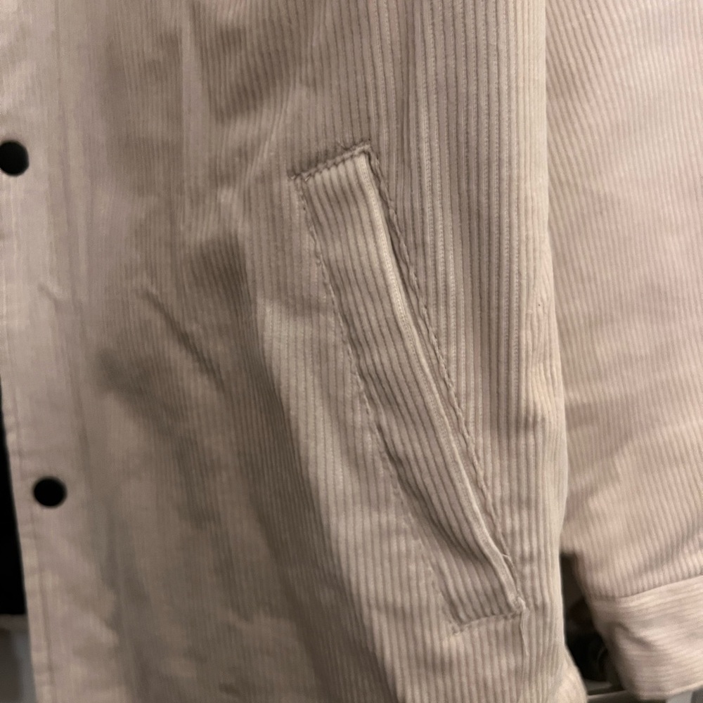 H&M Cream Shacket - Picture 7 of 11